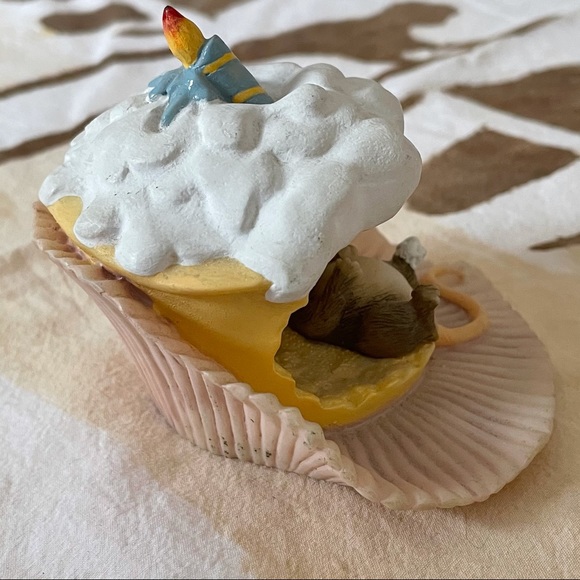 Charming Tails "Happy Birthday" Collectible - Picture 4 of 8